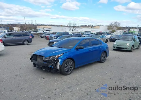 2023 Kia Forte Gt-Line z USA, uszkodzony, nr VIN 3KPF54AD7PE567828